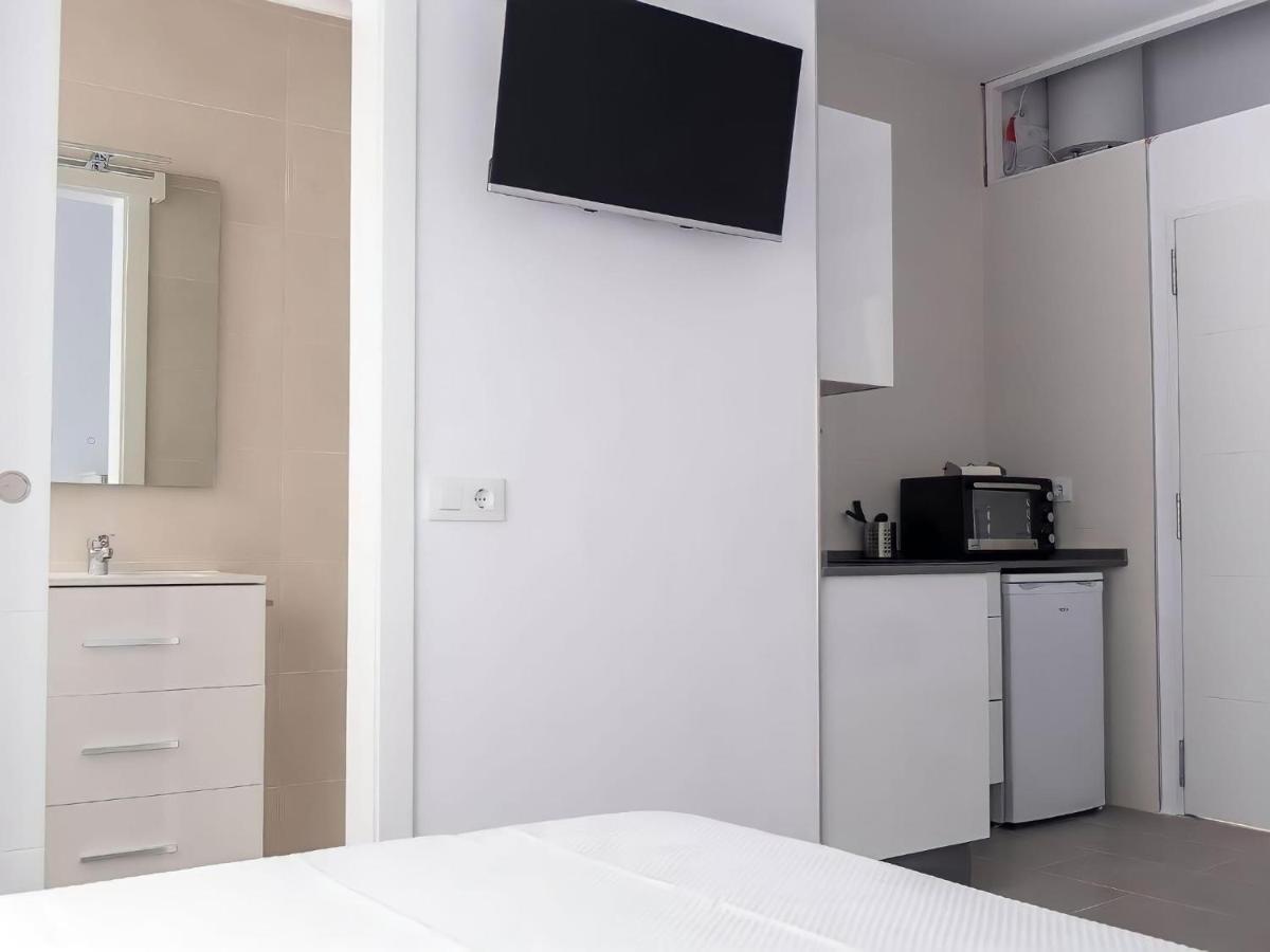 Estudios Contemporaneos Y Centricos Solo Familias Parejas * Conil De La Frontera