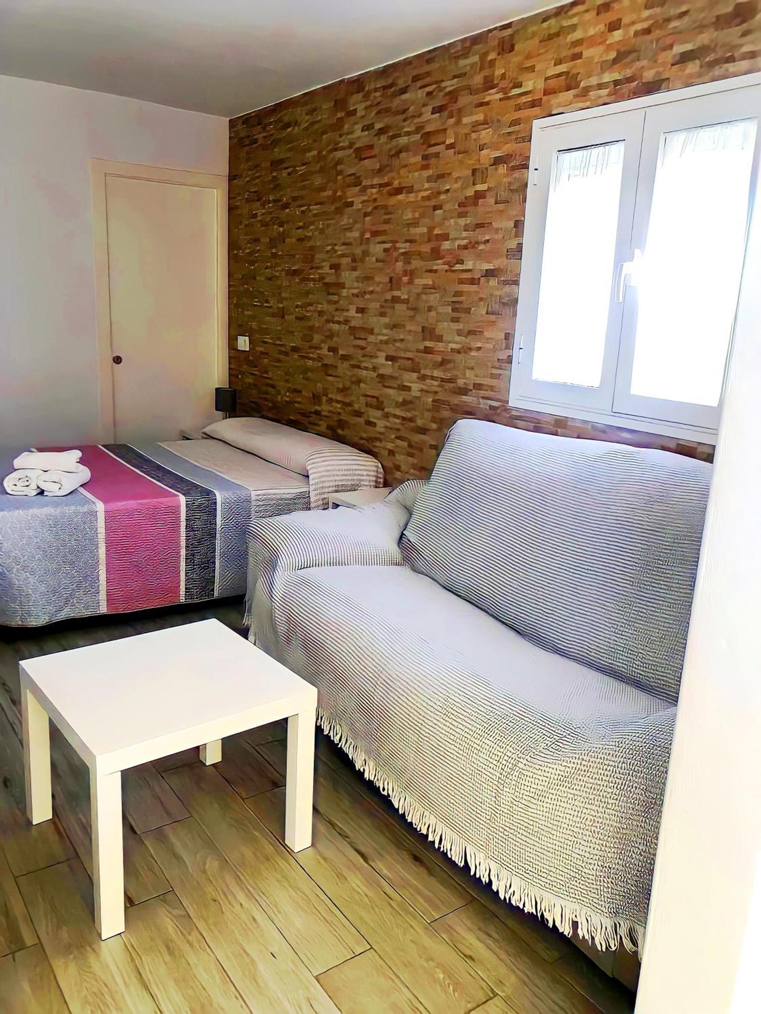 Estudios Contemporaneos Y Centricos Solo Familias Parejas * Conil De La Frontera